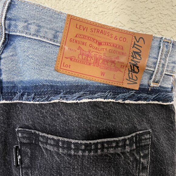 Vetements - Levi's SS19 Reconstructed Split Two Tone Denim - Picture 7 of 8